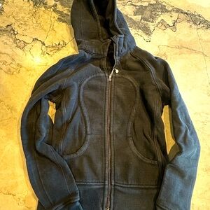 Black Lululemon Scuba